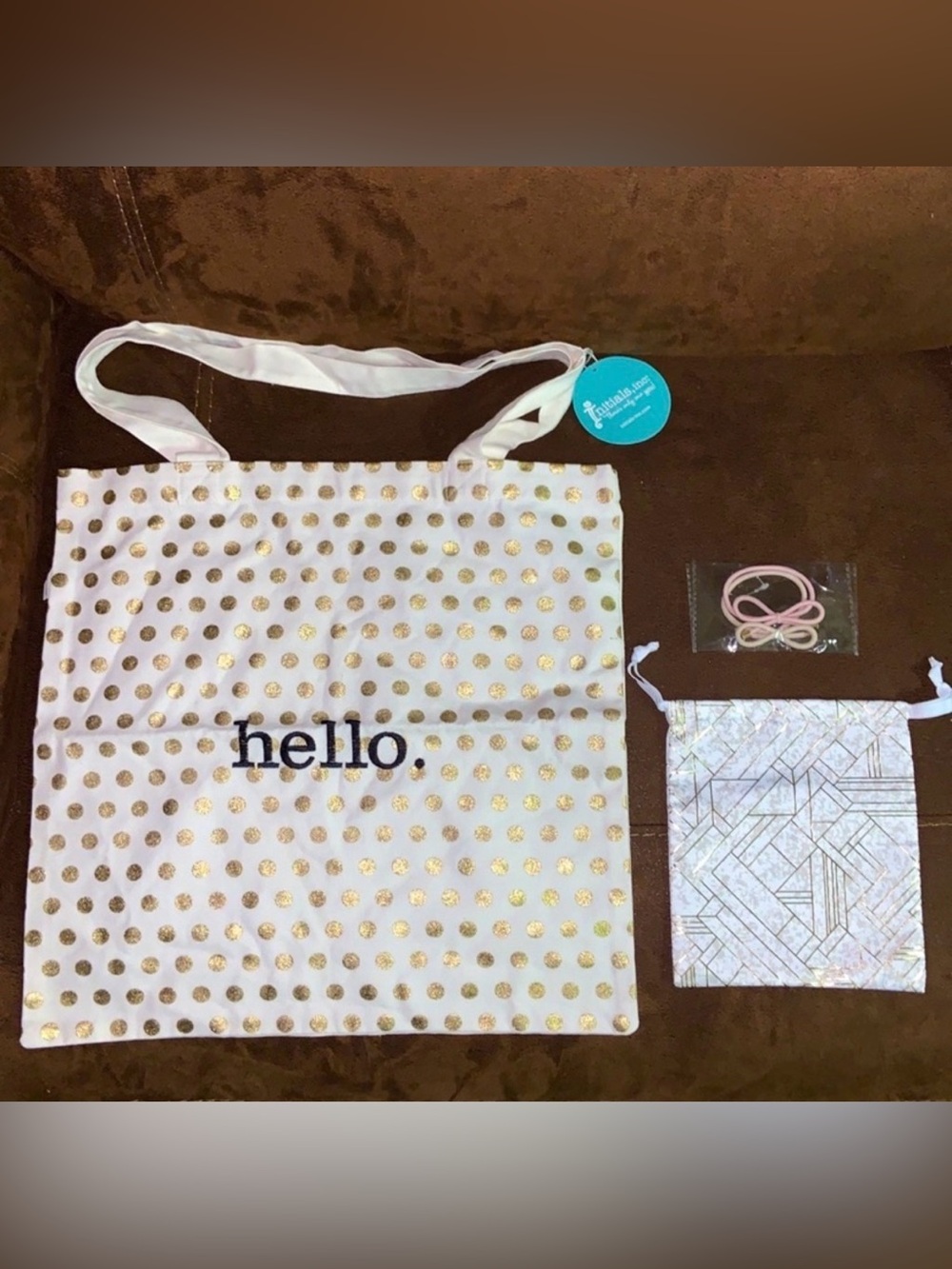 Thirty-One Tote Talk Gold Dot Bag & Timeless Memory Pouch w/ 2 Hair Ties Bundle